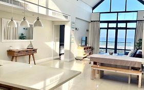 Bloubergstrand Oceanview Escape